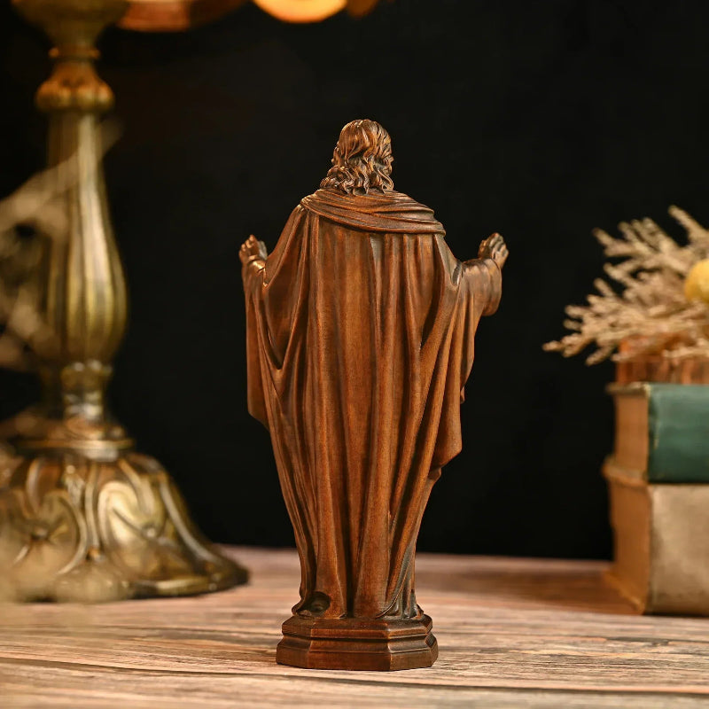 Statua di Cristo in legno