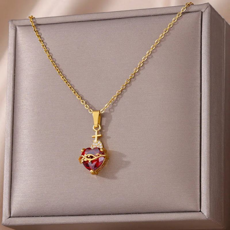 Collana Sacro Cuore – La Fede da Portare sul Petto
