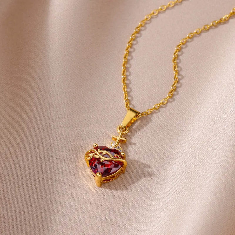 Collana Sacro Cuore – La Fede da Portare sul Petto