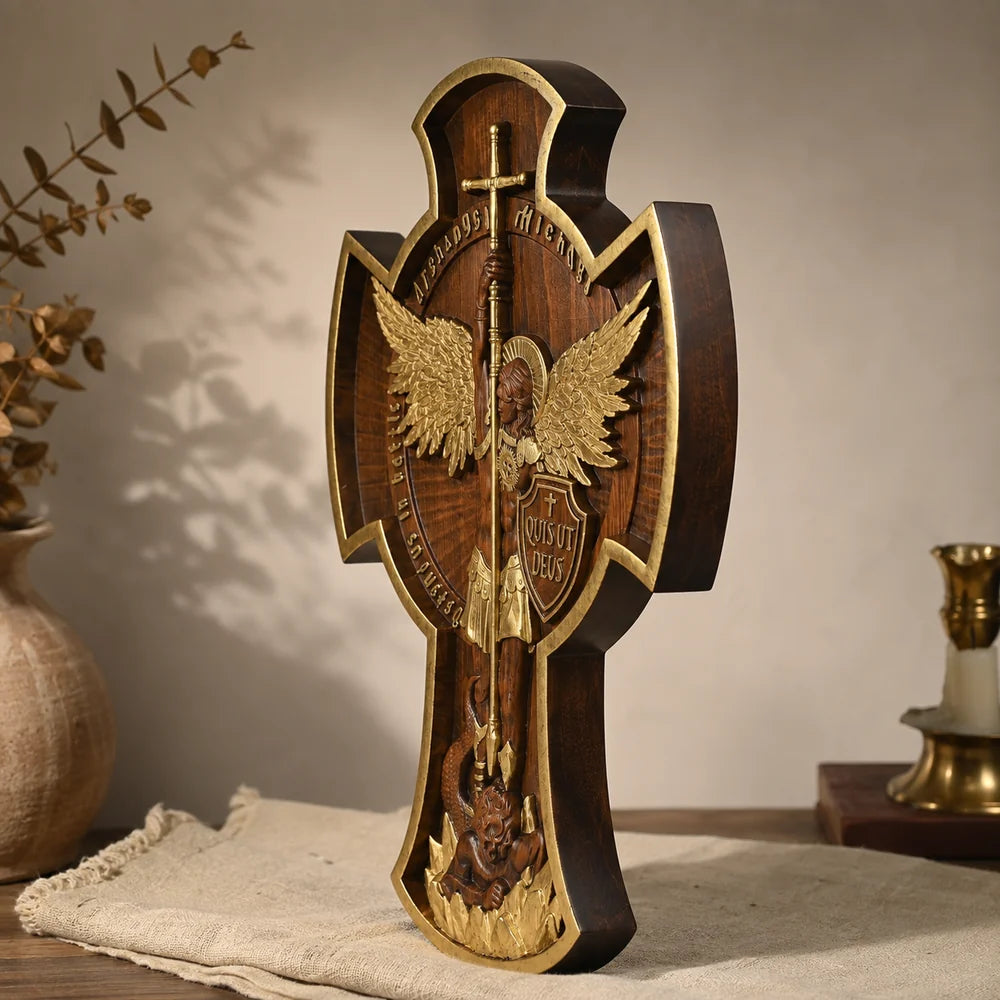 Arcángel Miguel Tallado en Madera