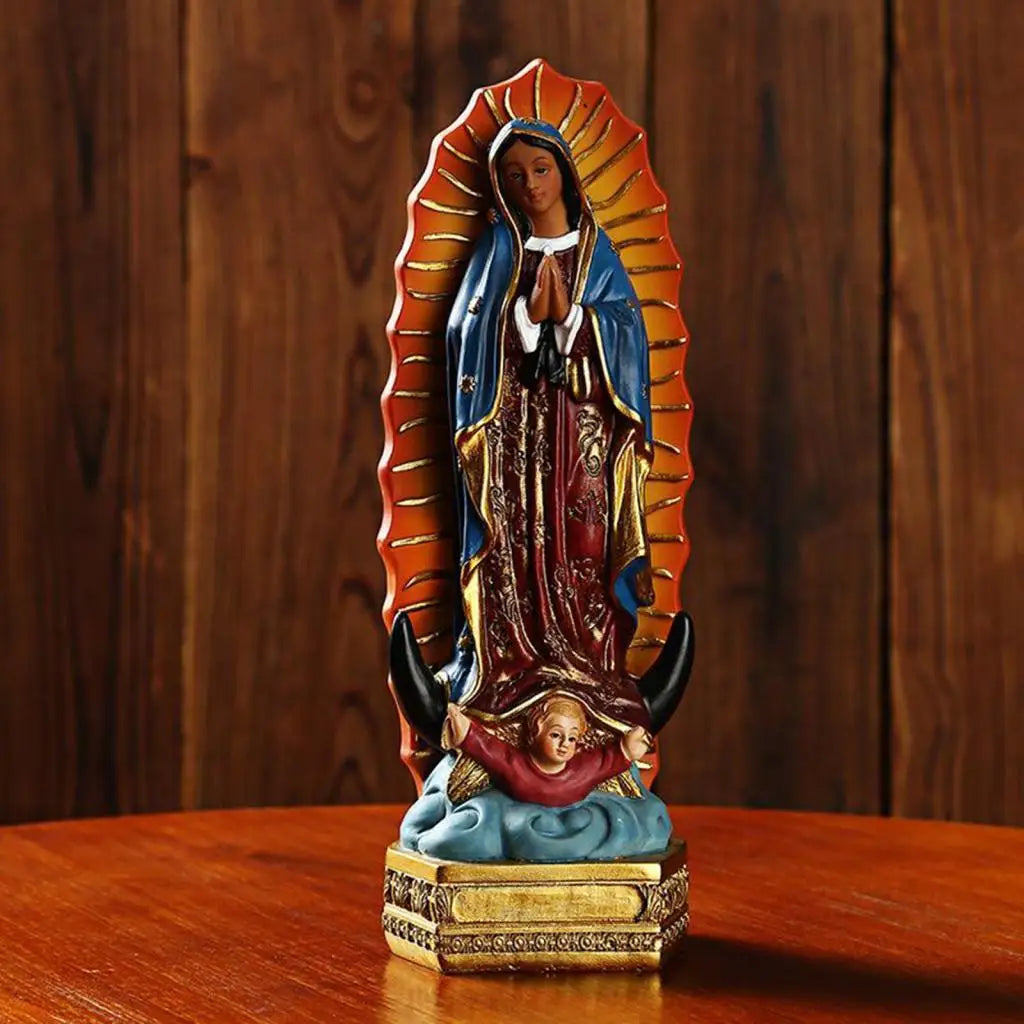 Escultura de la Virgen de Guadalupe