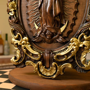 Escultura de la Virgen de Guadalupe en Madera