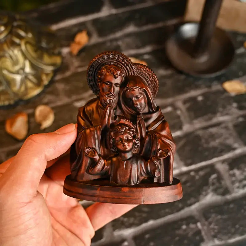 La Sagrada Familia en Madera Fina