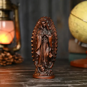 Imagen de la Virgen de Guadalupe en Madera