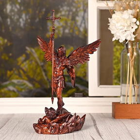 Imagen de adera de San Miguel Arcángel.