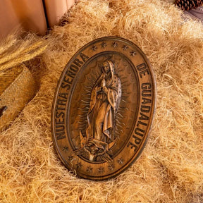 Escultura de Madera de Nuestra Señora de Guadalupe