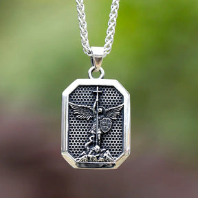Collar San Miguel Arcángel – Protección y Fortaleza en Cada Paso