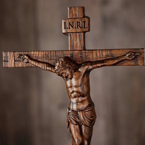 Sculture Religiose in Legno Attraverso