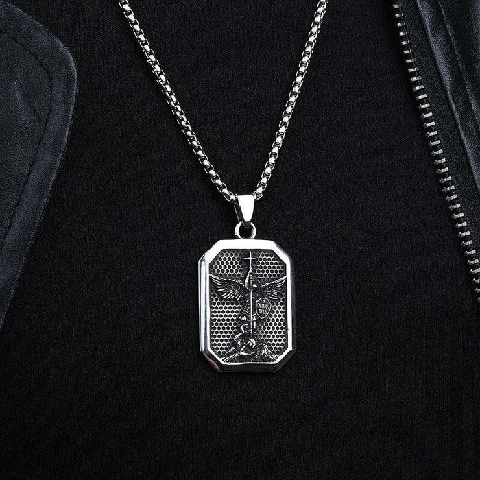 Collar San Miguel Arcángel – Protección y Fortaleza en Cada Paso