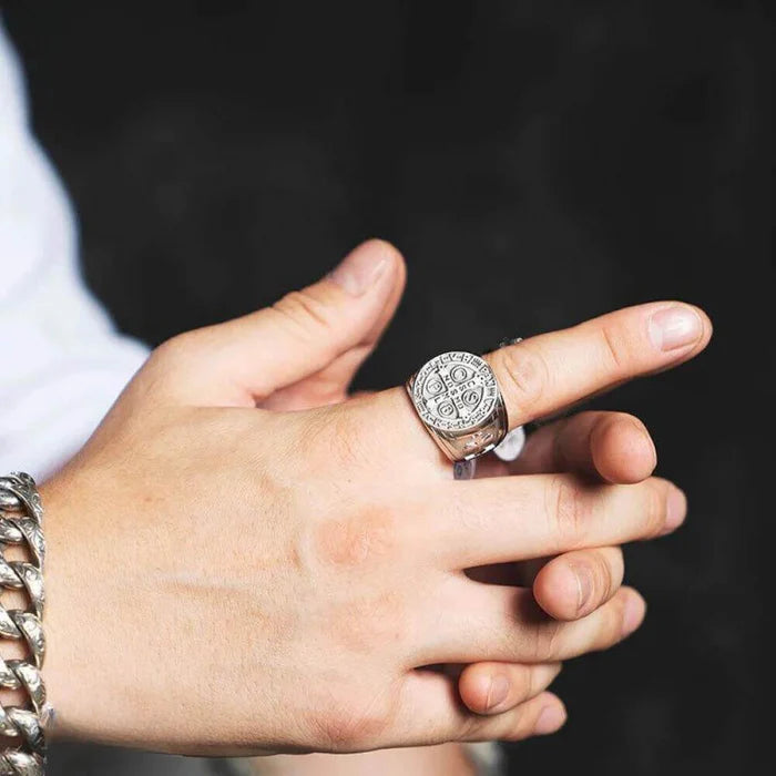 Anillo San Benito