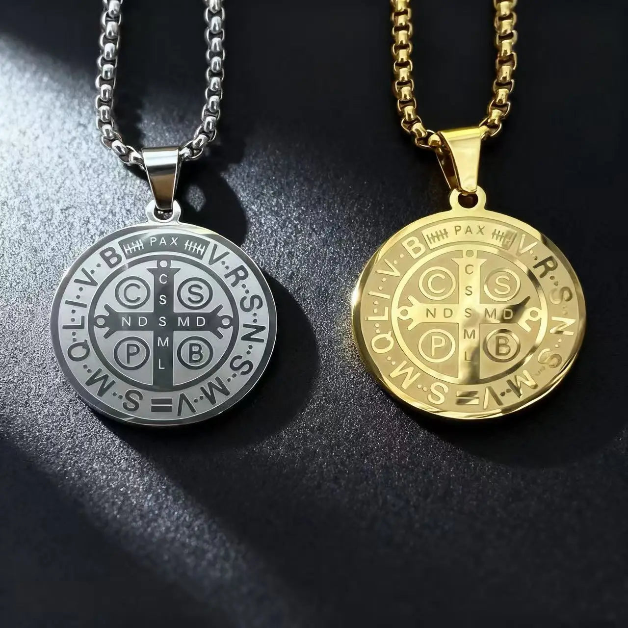 Collar Medalla de San Benito