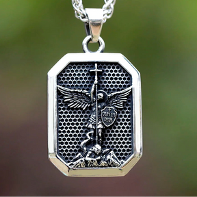 Collar San Miguel Arcángel – Protección y Fortaleza en Cada Paso
