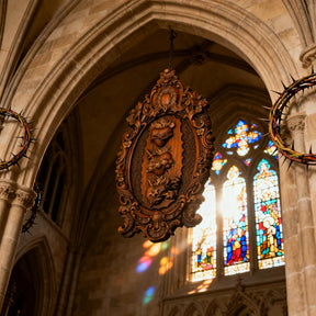 Tres Sagrados Corazones de la Sagrada Familia en madera