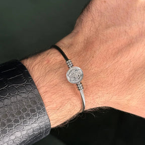 Brazalete de San Benito