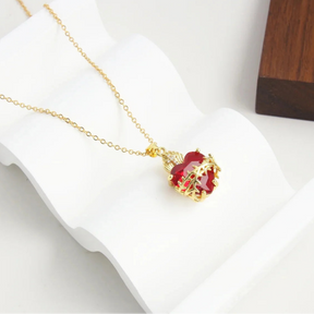 Collana Sacro Cuore – La Fede da Portare sul Petto